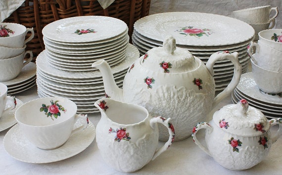 Bridal Rose by Spode! Dinnerware Service for 12 + Tea Set - White