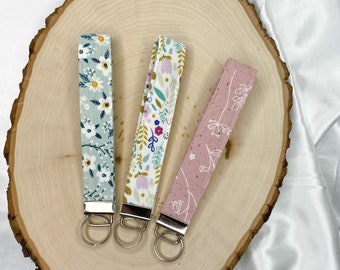 Llavero de tela floral: llavero de primavera, regalo para mujer