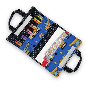 Crayon Carrier – Boys Crayon Case – Crayon Organizer – Kids Crayon Holder – Art Kit – Coloring Set – Gift for Boys – Travel Crayon Set