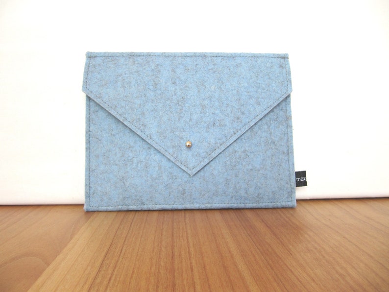 e-reader Tasche aus Filz hellblau Bild 1