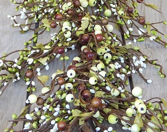 Green, Brown & Cream Berry Garland, Mixed Berry Garland, Pip Berry Garland, Wreath Making, Wreath Garland