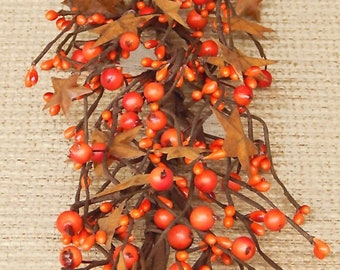 Orange Berry Garland with Rusty Stars, Fall Garland, Berry Garland, Halloween Garland Garland, Rusty Star Berry Garland, Wreath Making