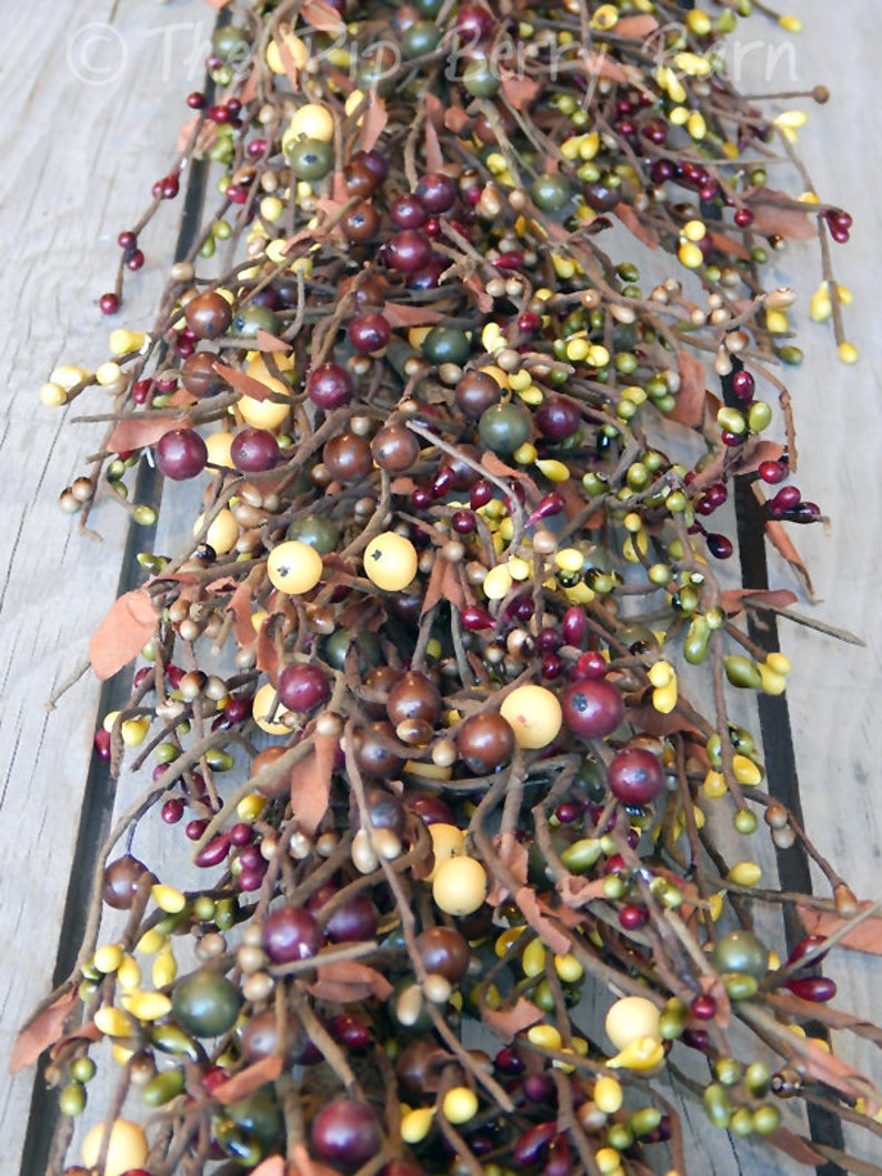 Plum Garden Mixed Berry Garland, Pip Berry Garland, Country Wreath, Primitive Home Decor image 2