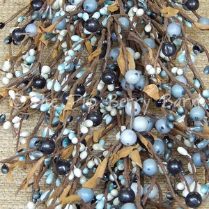 Blue Berry Mixed Berry Garland, Spring Garland, Blue Pip Berry, Primitive Garland, Country Decor, Wreath Making & Supplies