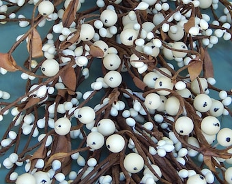 Cream Berry Garland: 53" Spring Wedding Decor