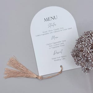 Tarjetas de menú de boda, tarjetas de menú modernas, menú arqueado, menú de boda con caligrafía