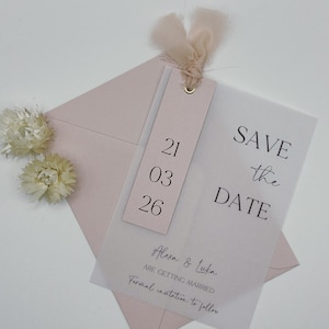 Tarjetas de invitación rosa, tarjetas de invitación de vitela, tarjetas de invitación con cinta, tarjetas de invitación únicas, invitación de boda minimalista, simple