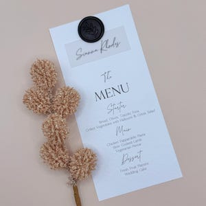 Menú de boda, menú de boda personalizado, tarjeta de menú con tarjeta de lugar, detalles de boda, etiquetas con nombre, menú con sello de cera, disposición de los lugares