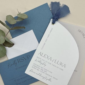 Blaue Hochzeitseinladung Set, Pergamenteinladung, Band-Hochzeits-Einladungs-Bundle, Hochzeitseinladung und Umschlag, QR-Code