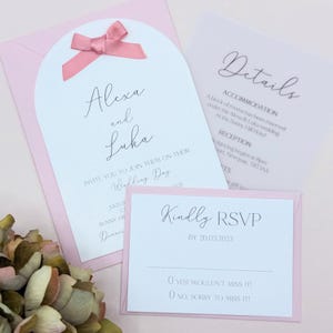 Rosa Hochzeitseinladung, Schleife, Hochzeitseinladung, Hochzeitseinladung und Umschlag, modern, elegant, QR-Code