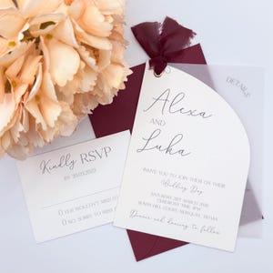 Set di inviti per matrimonio bordeaux con nastro – Set di stampa personalizzata con RSVP, biglietto informativo e buste