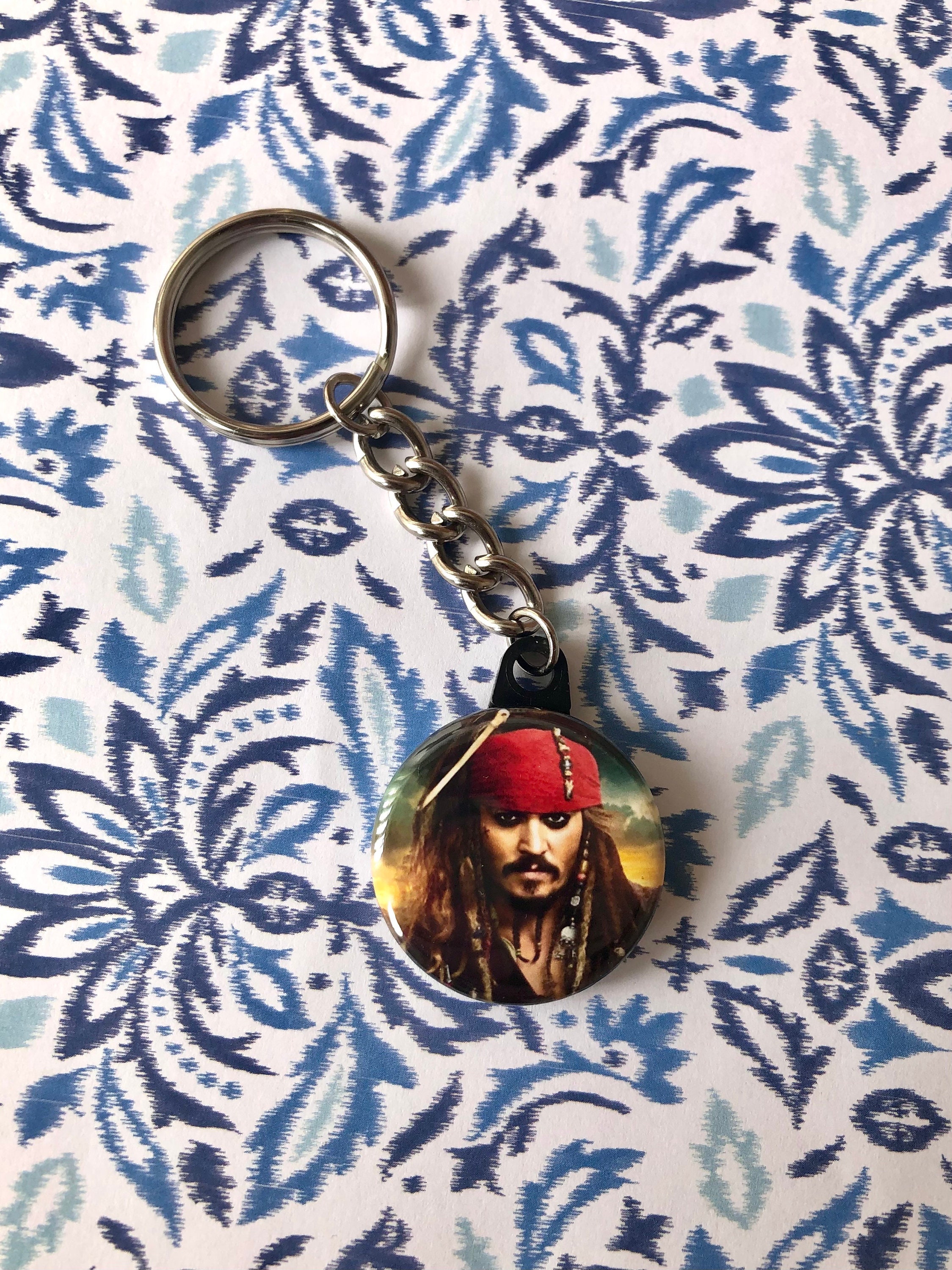 ジョニー・デップ演ジャック・スパロウ愛用ビーズアクセサリー型