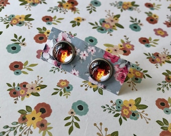 Alien Inspired Ellen Ripley Earrings! Stud Earrings / Silver / Sci-Fi / Sigourney Weaver / Clip On / Space