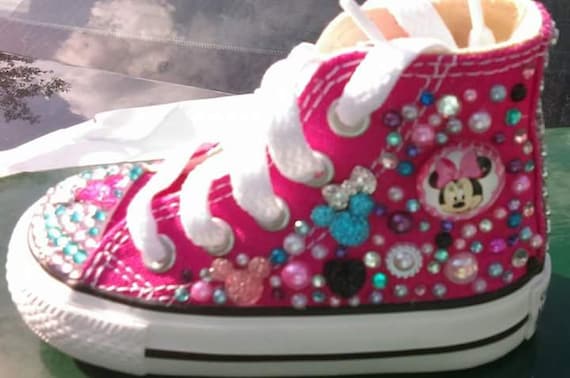 hot pink converse shoes