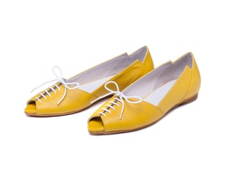 Women yellow shoes, yellow sandals, women's shoes, yellow flats, womens yellow sandals, handmade leather shoes by Burlinca. Ziggy model.