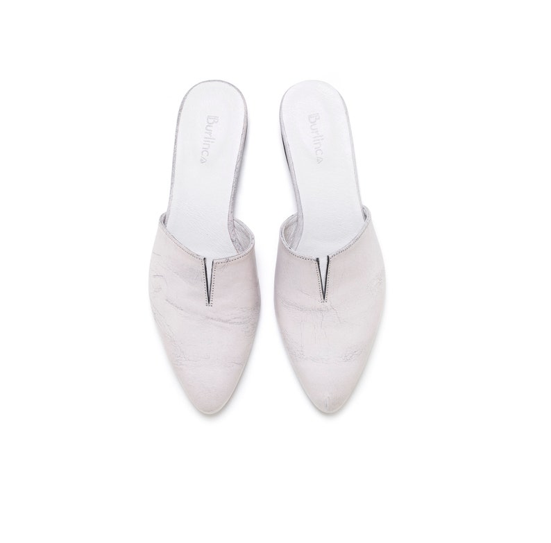 womens white mules