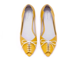 Yellow leather sandals, women yellow shoes, women's shoes, yellow flats, yellow sandals, handmade leather shoes by Burlinca. Ziggy model.