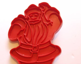 Santa Claus  Red Tupperware Cookie Cutter; broken handle