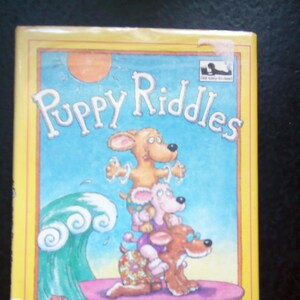 Joke Book Puppy Riddles Hardcover, EX LIB Collection of 42 Riddles about Puppies, Library Binding