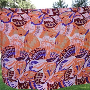 Schmetterlinge Satin Stoff Panel, Orange Magenta, Lila, 74 X 43, 1970s
