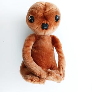 Et by Showtime - Etsy