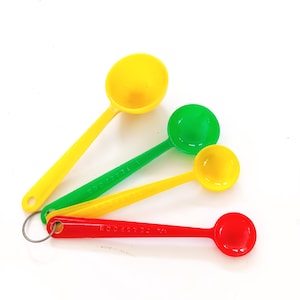 Measuring Spoon Set Mid Century 1950s Color Pops