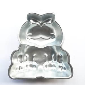 Garfield Wilton Cake Pan One Layer Cake Pan, Wilton, 15X10