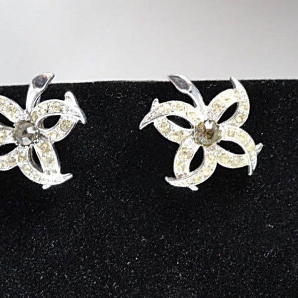Rhinestone Earrings In Floral Shape, Clip on Earrings, 1950s,  Casual or Dressy