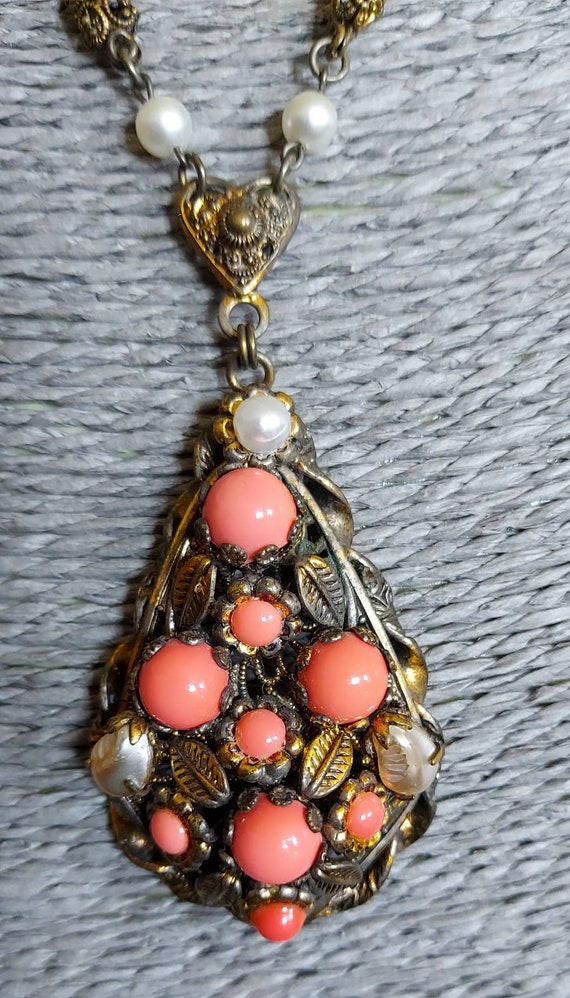 Pretty Art Deco Czech Faux Coral & Pearl Necklace. - image 7