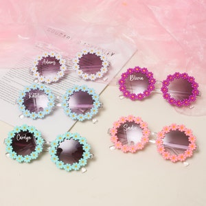 Blumenmädchen Geschenk Sonnenbrillen, Gänseblümchen Sonnenbrillen, personalisiertes Blumenmädchen Geschenk, Erwachsene Gänseblümchen Sonnenbrillen, Hochzeitsgeschenke, Hochzeit in Ihrem Land