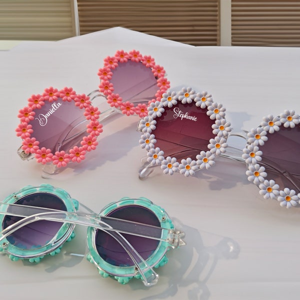 Flower Girl Gift Sunglasses, Daisy Sunglasses, Personalized Flower Girl Gift,Adult Daisy Sunglasses，Wedding Favors, Destination Wedding