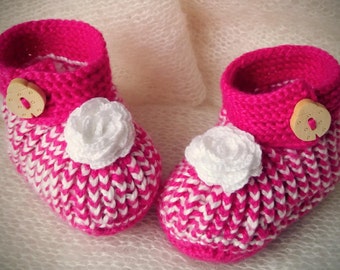 Hand knitted pink and white cotton baby girl booties/decorated crocheted white rose/cute baby gift/baby slippers/0-3 month/ready to ship