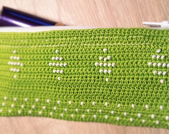 Green beaded crocheted purse/decorated with white beads/crochet purse/crochet wallet/crochet pencil case/ready to ship