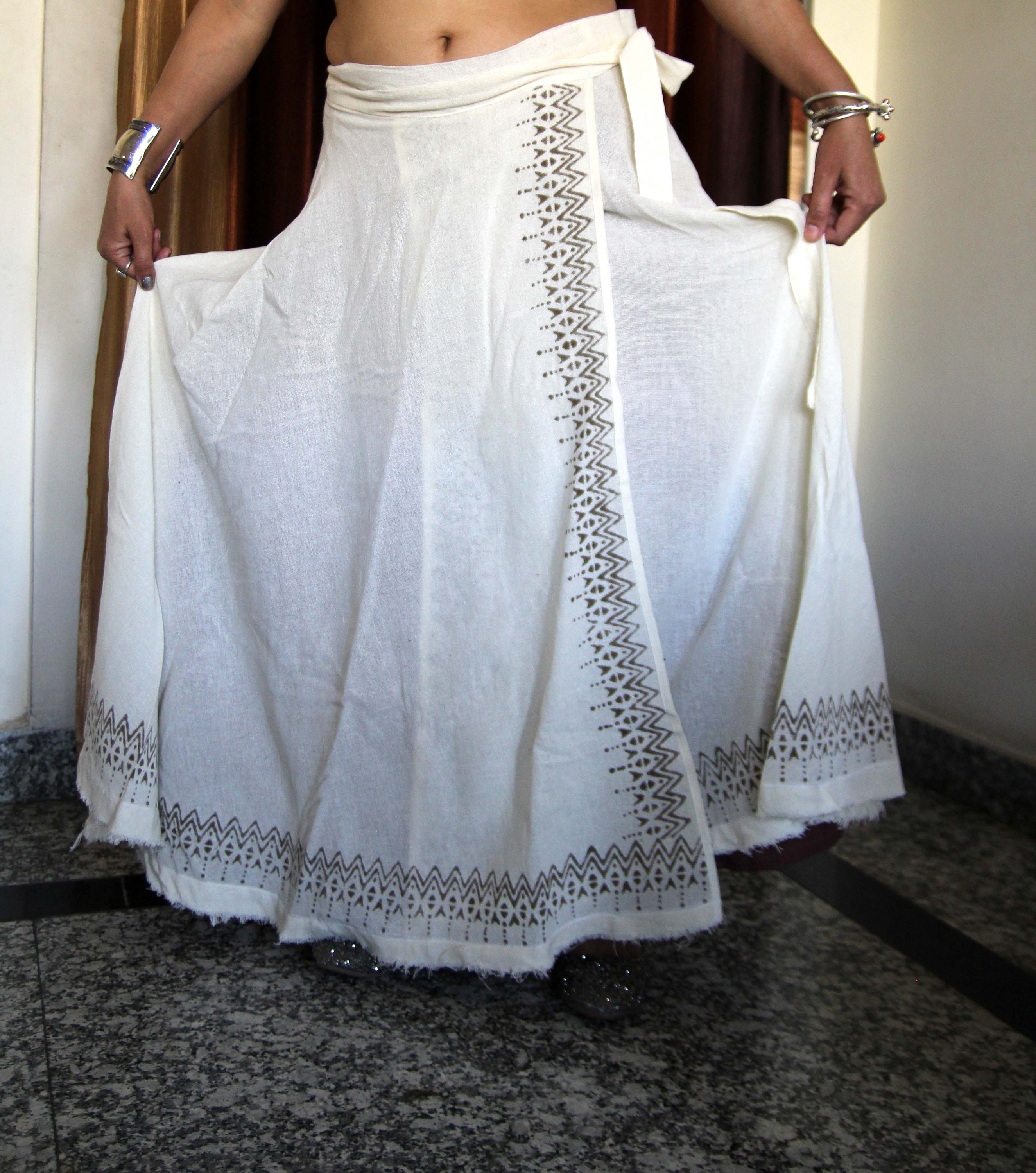White maxi skirt australia top