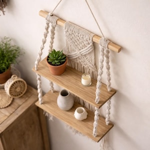 Estante colgante de macramé hecho a mano, decoración de pared con plantas de madera estilo bohemio, exhibición para el hogar estilo bohemio
