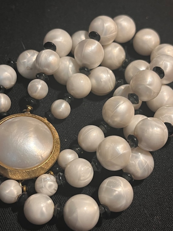 Vintage Crown Trifari triple strand faux pearl an… - image 6