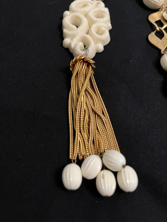 Vintage celluloid and gold tone tassel necklace- … - image 6