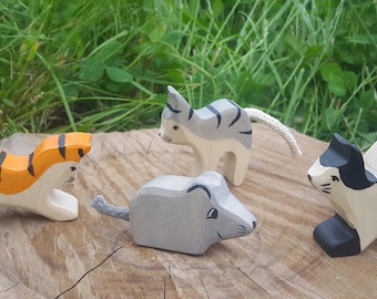 Cats and mouse set,  Wooden cat  toy, wooden mouse toy, wooden toys, waldorf toys, cats and mouse figurine