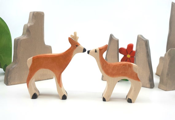 Deer Figurine Toys for Kids Wooden toy Bio Wooden Deer Toy Birthday present imaginative play Partyfavors for Boys and Girls Stag toy