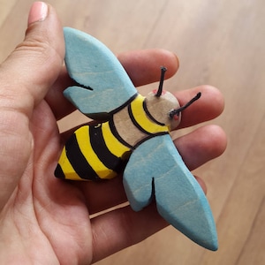 Bumble bee toy, Bee Toy, Bumble bee, Baby shower, Eco friendly toy, wooden toy,  Baby shower gift, Baby girl, Waldorf Bee toy, Natural toys