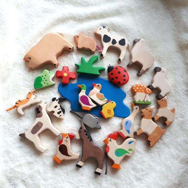 Waldorf Advent Calendar with Wooden Figures for Children , Heuristic Play Material, Farm animals advent calendar