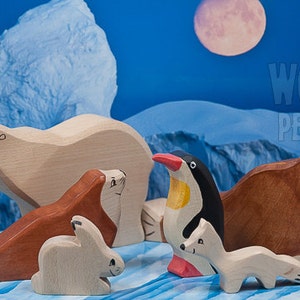 Wooden arctic animals toys, Polar animals set image 2