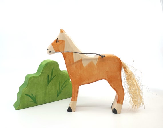 wooden horse toys