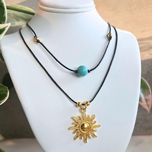 Sun Choker in Gold, Healing Crystal Double Wrapped Sun Necklace, Dainty Sun Choker, Summer Style, Sunshine Necklace, Leo Zodiac Choker