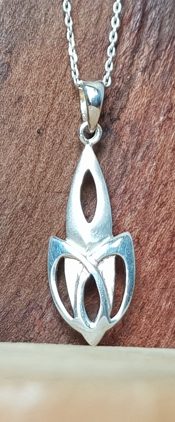 Vintage Scottish Sterling Silver Celtic Knot Pend… - image 4