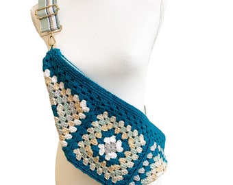 Crochet Granny Square Turquoise Crossbody Bag Lined Zip Closure Boho Style