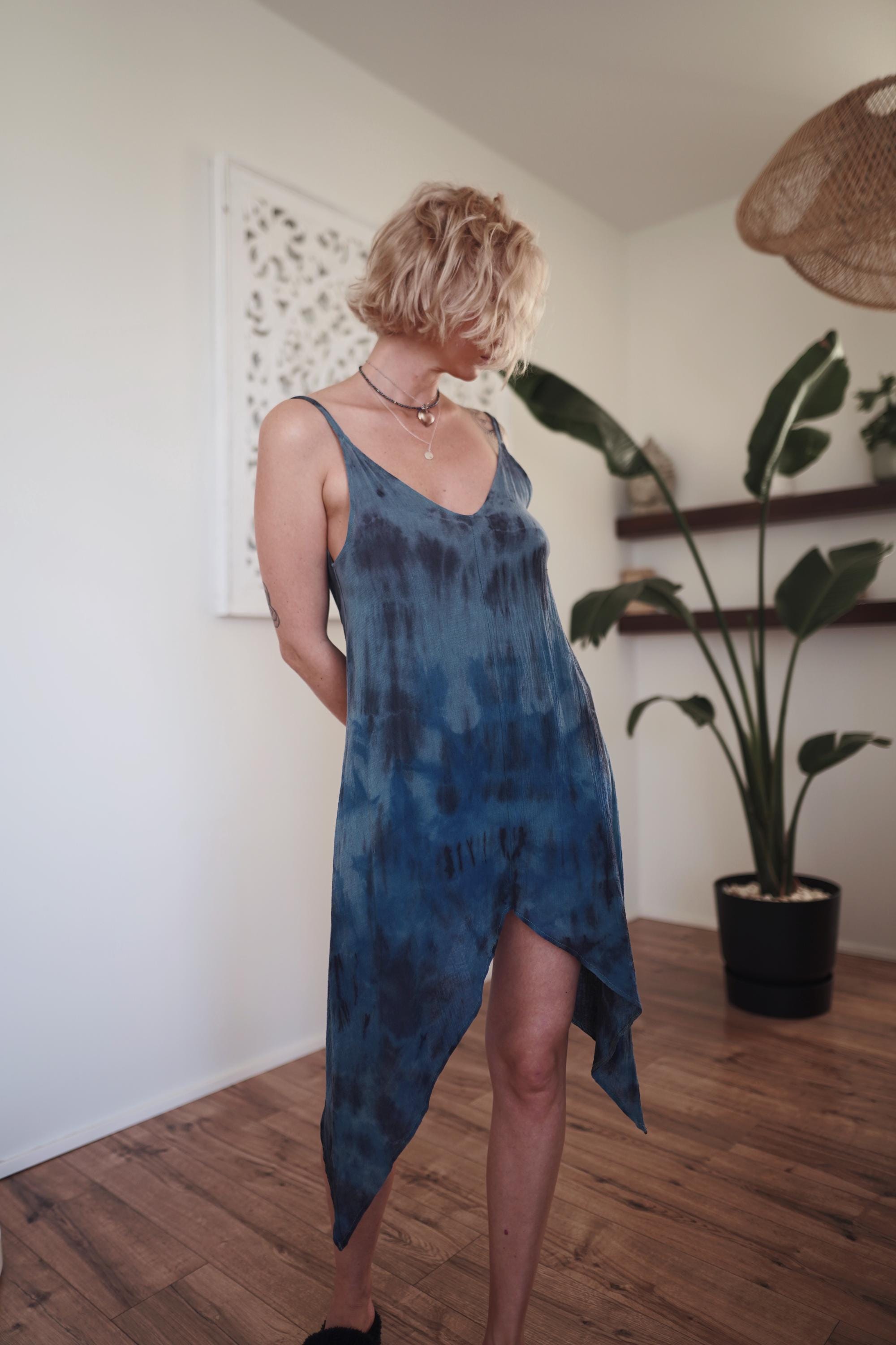 navy blue dress for baby girl Orange & Gray Tie-Dye Asymmetrical Sleeveless Midi Dress Size L main image 1