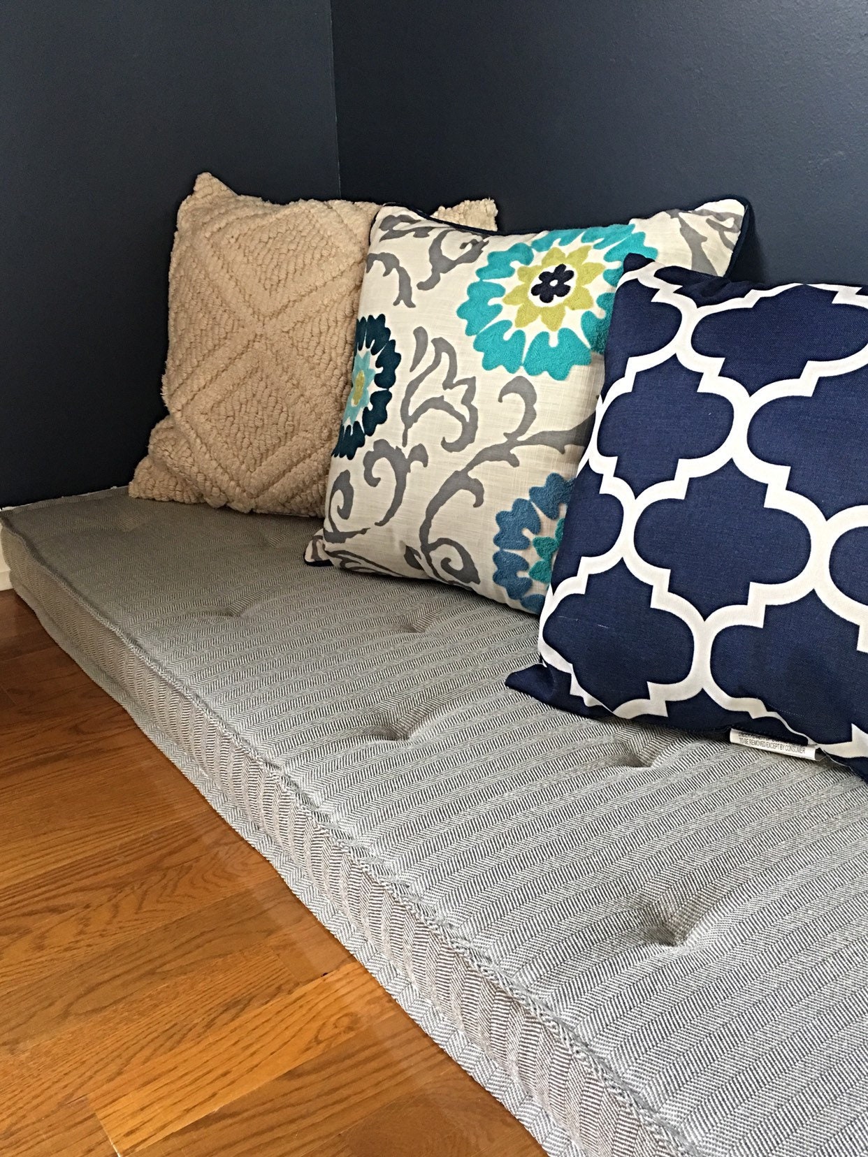 Farmhouse cushions Custom bench cushions Window seat Etsy 日本