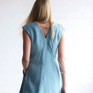 Linen Dress Motumo 17S3 / Handmade loose and sleeveless linen summer dress / V neckline linen dress / Washed linen dress image 4