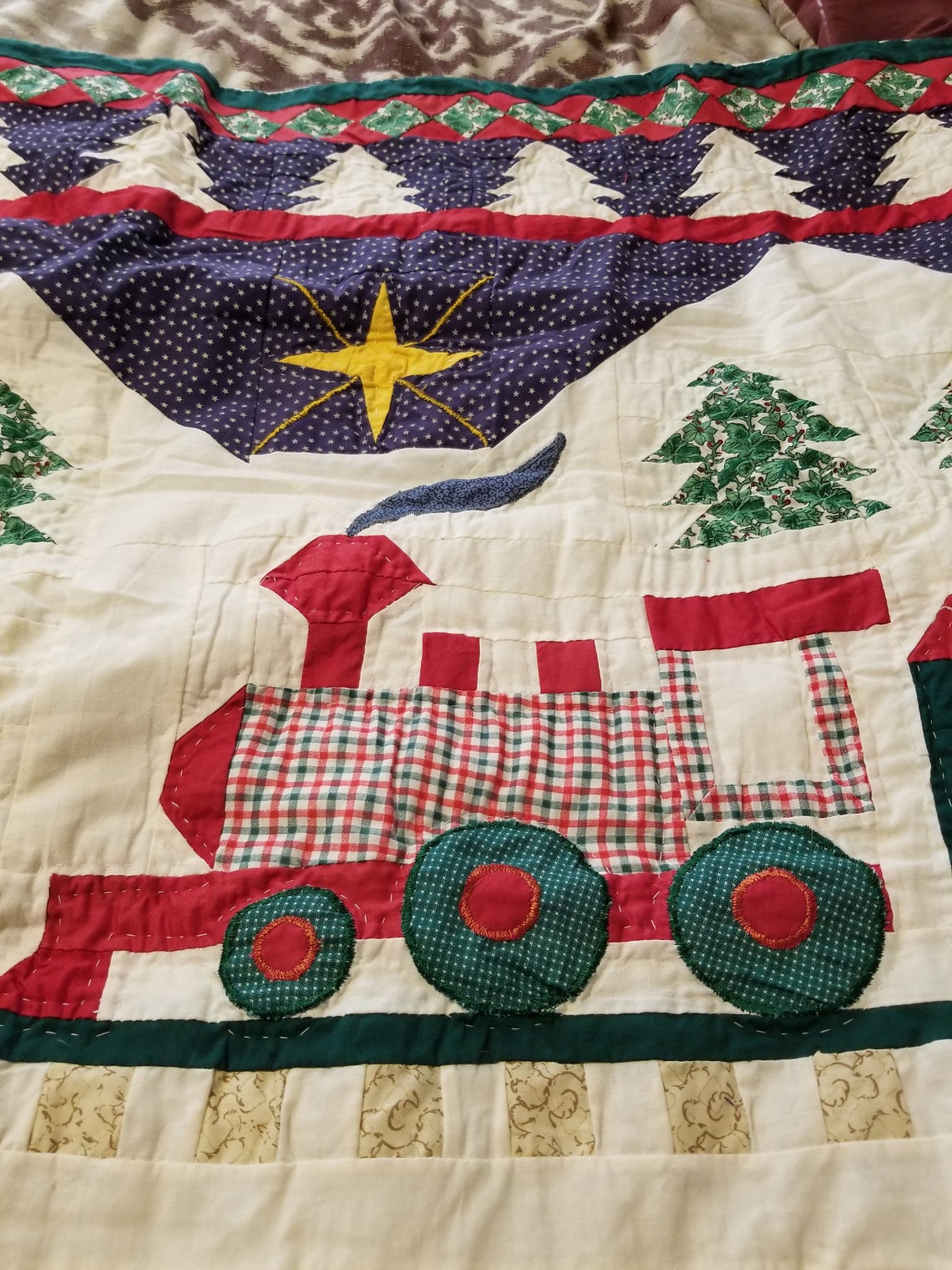 Handmade Vintage Christmas Quilt, Vintage Christmas Quilt, Handmade